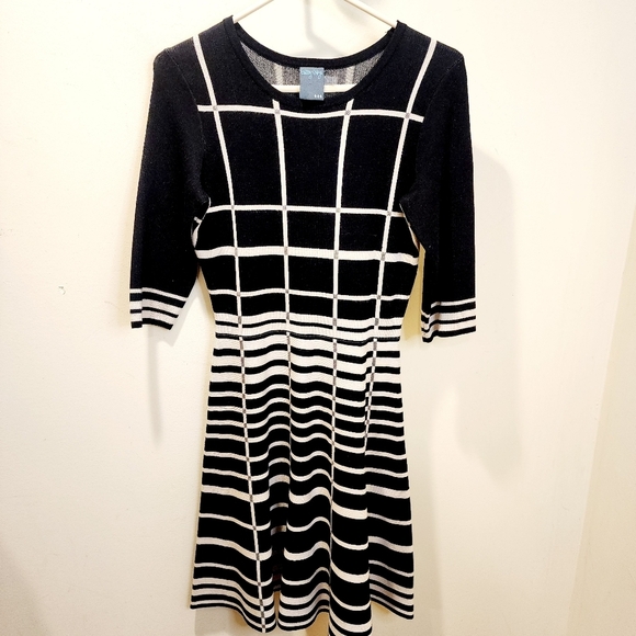 Gabby Skye Knee-length Casual Plaid Sweatee Dress size S - Picture 9 of 10